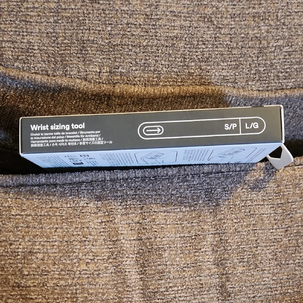 Fitbit White Arm & Wristband Clips